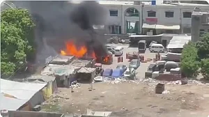 पाकिस्तान में फिर बाल-बाल बचा हाफिज सईद, जबरदस्त विस्फोट से दहला लाहौर का बरकत बाजार