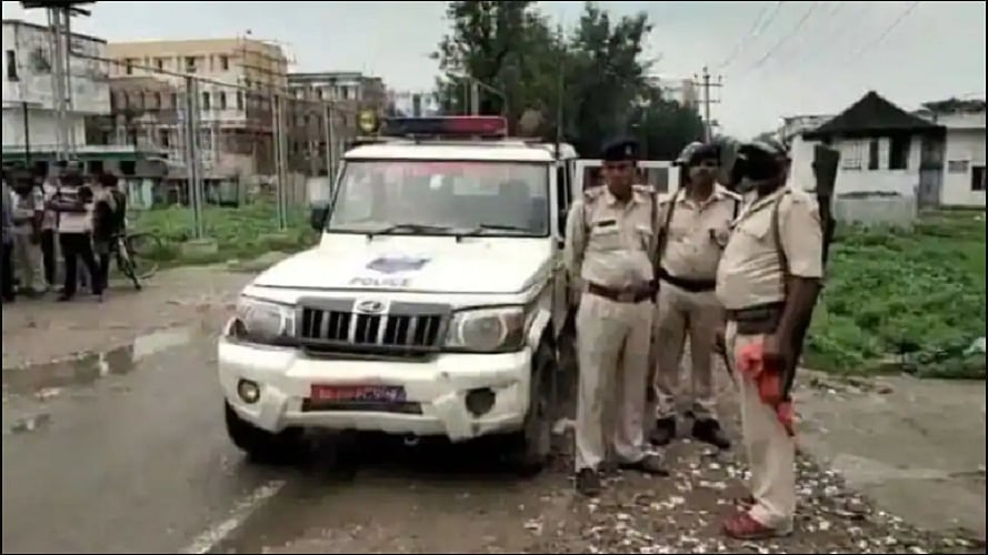 बिहार में पंचायत चुनाव की सुगबुहाट होते ही हिंसा का खेल शुरू, मुखिया के बाद भाई की गोली मारकर हत्या