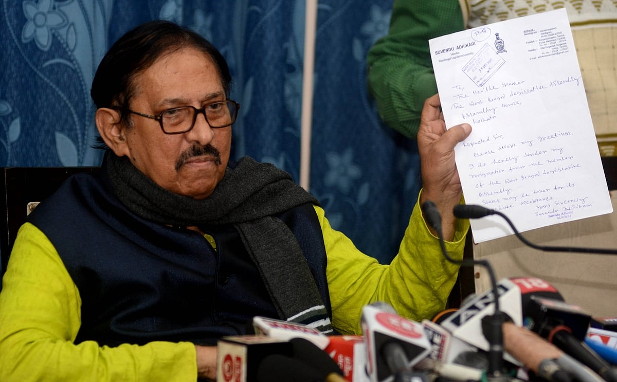 पश्चिम बंगाल: 'सदन के कामकाज से जुड़े मामलों में दखल दे रहे राज्यपाल धनखड़', स्पीकर बिमान बनर्जी ने की शिकायत