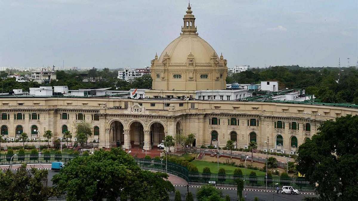 गरीबी और असमानता दूर करने की सरकारी जिम्मेदारी से बचने के लिए लाई जा रही है यूपी में जनसंख्या नियंत्रण नीति