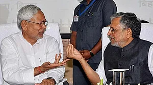 नीतीश कुमार से नजदीकी का सुशील मोदी को उठाना पड़ा खामियाजा? मोदी मंत्रिमंडल से नदारद रहा नाम