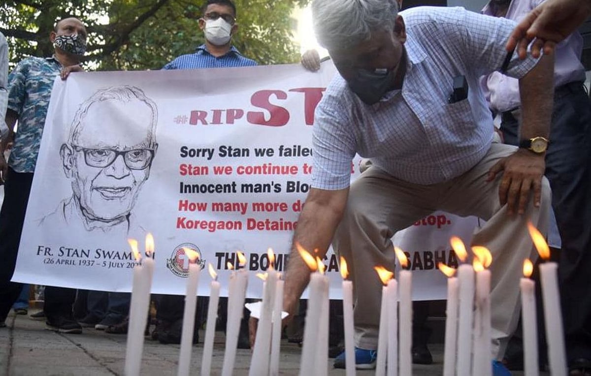 राम पुनियानी का लेखः आधुनिक काल के संत थे स्टेन स्वामी, गरीब आदिवासियों के हक की लड़ाई में गंवानी पड़ी जान