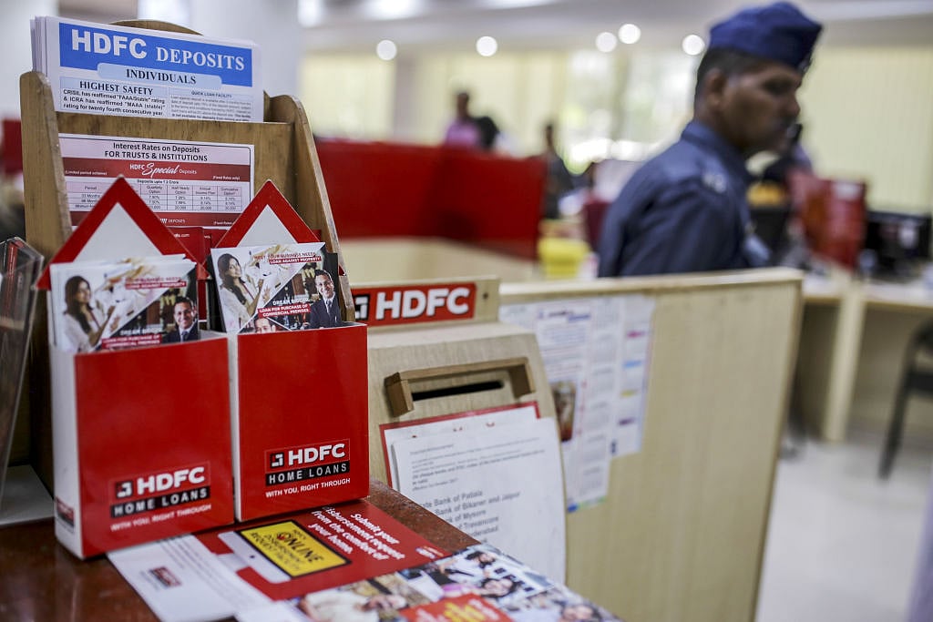 अर्थजगत की 5 बड़ी खबरें: HDFC बैंक का दूसरी तिमाही का मुनाफा 18% बढ़ा और भुवनेश्वर से जयपुर के लिए सीधी उड़ान