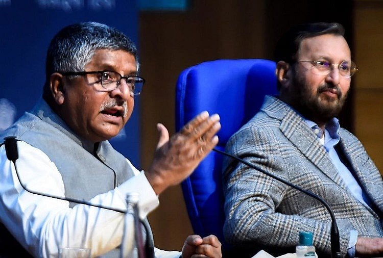 कैबिनेट फेरबदल: यूपी विधानसभा चुनाव से पहले मोदी की छवि चमकाने के लिए दे दी गई वरिष्ठ मंत्रियों की बलि