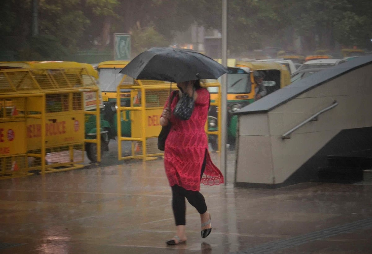 दिल्ली-एनसीआर में आज दस्तक दे सकता है मॉनसून, मौसम विभाग ने कहा- जल्द होगी बारिश