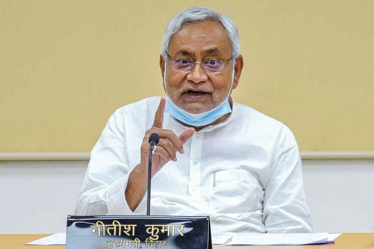 अनलॉक: नीतीश कुमार ने पाबंदियों में दी ढील, दफ्तरों में 100% तो स्कूल-कॉलेज में 50% के साथ खोलने की इजाजत