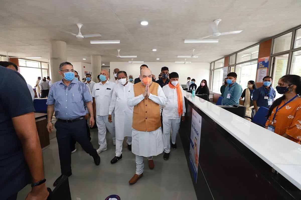 अमित शाह के अहमदाबाद दौरे को लेकर पुलिस का अजीब फरमान, लोगों से खिड़कियां, दरवाजे बंद रखने को कहा गया, जानें क्यों