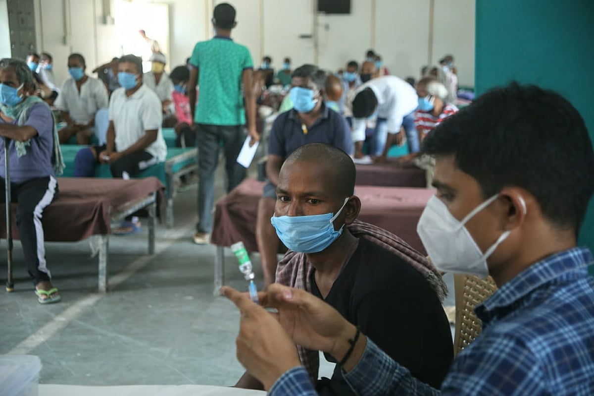 कोरोना अभी गया नहीं, आगे के मुकाबले के लिए पारदर्शिता की जरूरत, दवा-वैक्सीन पर भी सब साफ होना चाहिए