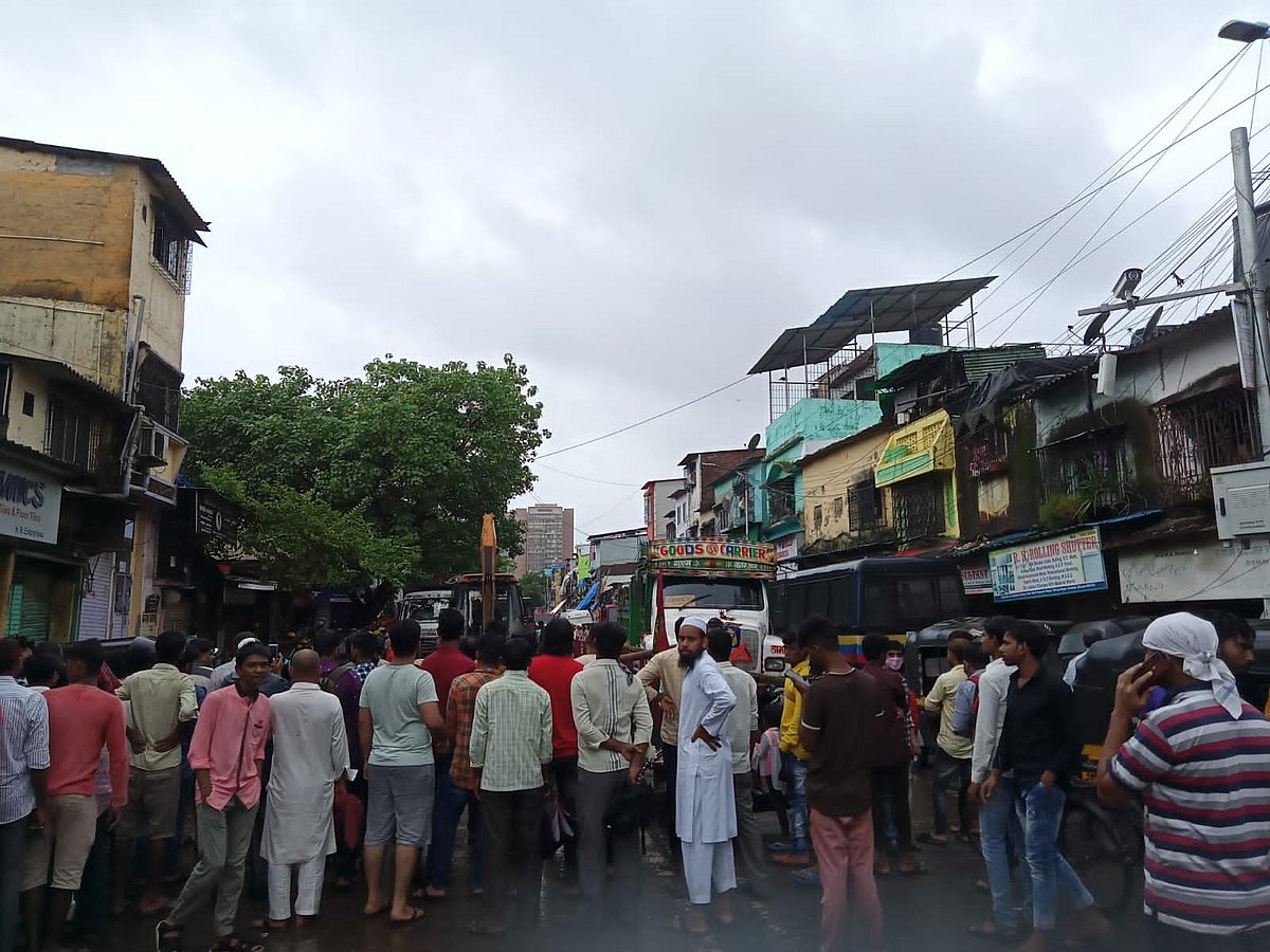 मुंबई में बारिश की वजह से हादसा! गोवंडी में मकान गिरने से 4 की मौत, 10 घायल