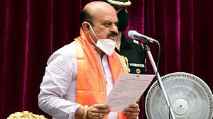कर्नाटक विधानसभा चुनाव से पहले बीजेपी को झटका, लिंगायत समुदाय का पार्टी के खिलाफ आंदोलन की घोषणा