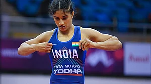 खेल: रेसलर विनेश फोगाट को NADA का नोटिस और एशियाई चैंपियंस ट्रॉफी के ट्रॉफी का किया गया अनावरण