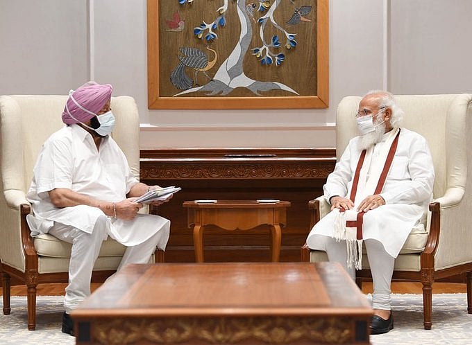 दिल्ली में पीएम मोदी से मिले पंजाब के सीएम कैप्टन अमरिंदर सिंह, कृषि कानूनों को खत्म करने की मांग