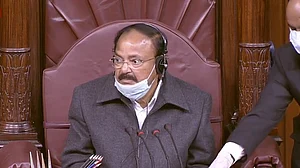 विपक्ष ने राज्यसभा में दुर्व्यवहार का मुद्दा सभापति के समक्ष उठाया, बाहर से लोगों को लाकर हाथापाई का आरोप लगाया