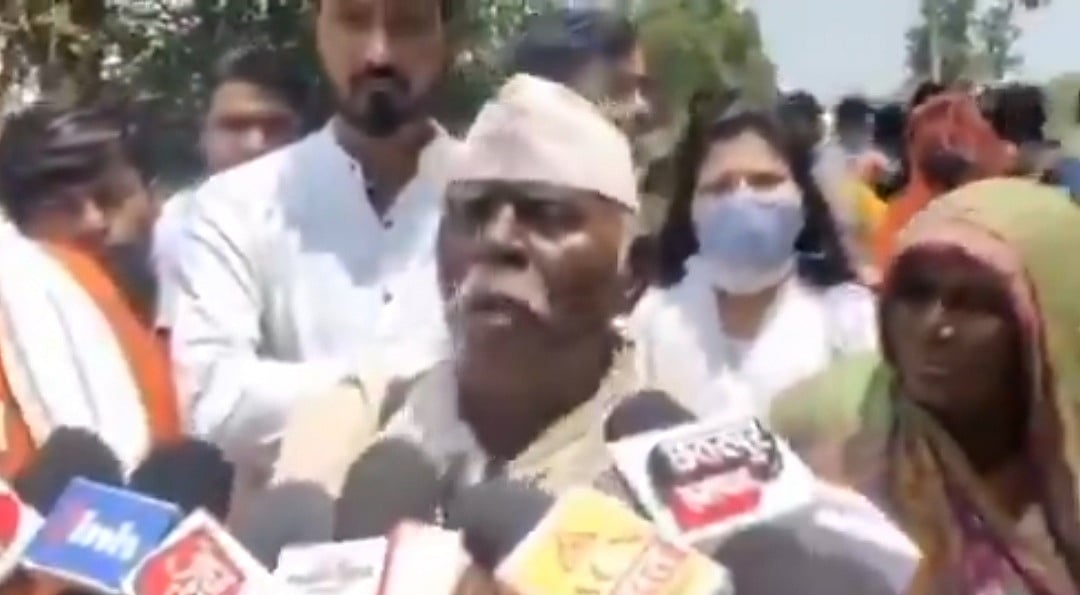मध्य प्रदेश में तिरंगा फहराने पर दलित सरपंच की परिवार सहित पिटाई, SC आयोग ने मुख्य सचिव और डीजीपी से मांगा जवाब