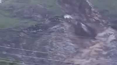 उत्तराखंड में फिर खिसका पहाड़, जोशीमठ-बद्रीनाथ हाईवे के पास लैंडस्लाइड, सामने आया खौफनाक वीडियो! देखें