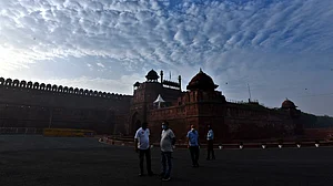75वां स्वतंत्रता दिवस: आजाद भारत के मूल आदर्शों को भुलाकर आखिर कहां पहुंच गए हैं हम