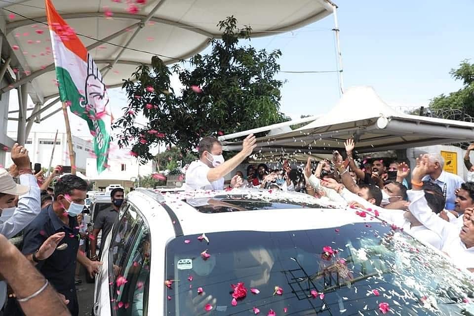 जम्मू-कश्मीर: माता वैष्णो देवी के दर्शन करने निकले राहुल गांधी 