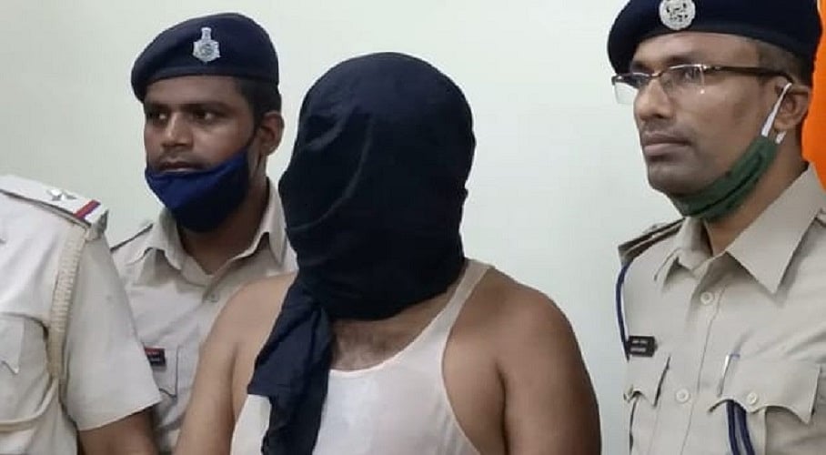 बिहार में जब्त AK-47 बीजेपी विधायक के भाई की निकली, बेगूसराय पुलिस के खुलासे के बाद आरोपी फरार
