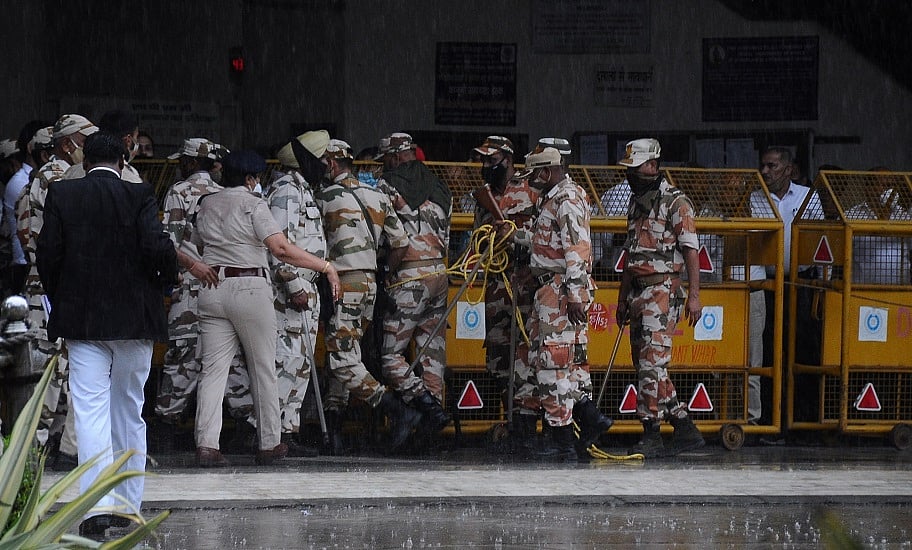 रोहिणी कोर्ट में फायरिंग पर चीफ जस्टिस रमना गंभीर, कोर्ट परिसरों की सुरक्षा पर जताई चिंता