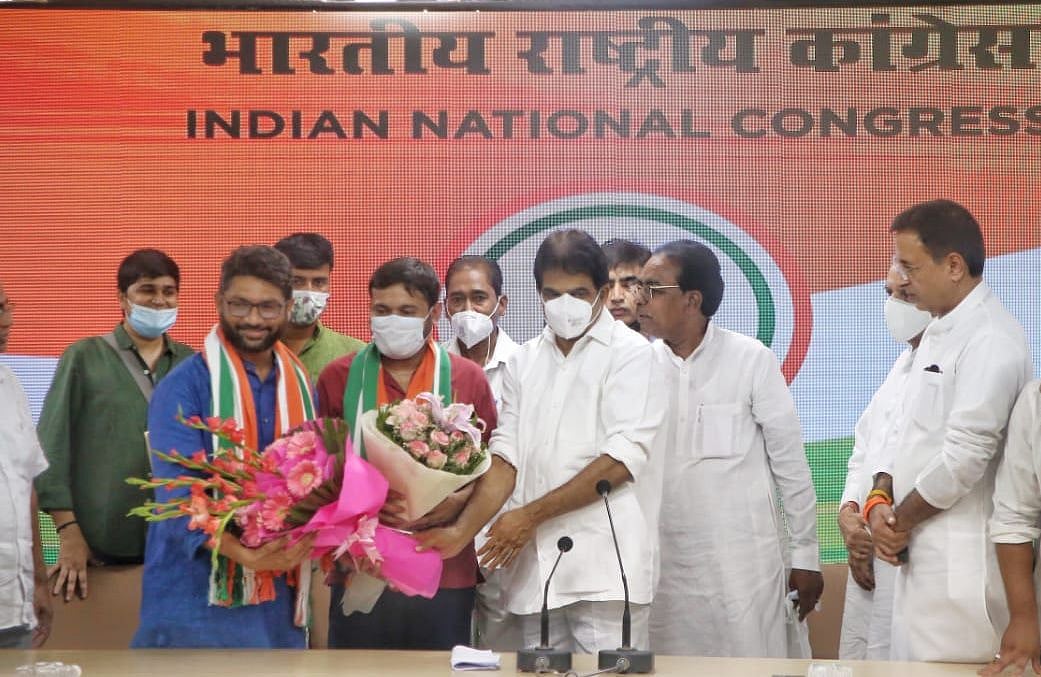 राहुल गांधी की मौजूदगी में कांग्रेस में शामिल हुए कन्हैया कुमार, जिग्नेश मेवाणी भी मोदी सरकार के खिलाफ आए साथ