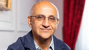 हर्ष मंदर पर छापे असहमति की आवाजें दबाने की साजिश, दो दर्जन से ज्यादा सामाजिक कार्यकर्ताओं ने की ईडी छापे की आलोचना