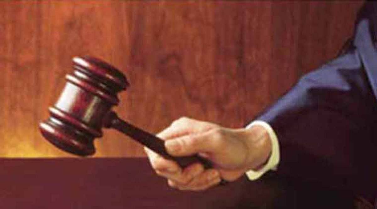 आकार पटेल का लेख: आखिर कैसे हैं ये कानून, जहां सबूत की बाध्यता खत्म और आरोपी को ही साबित करना होती है अपनी बेगुनाही