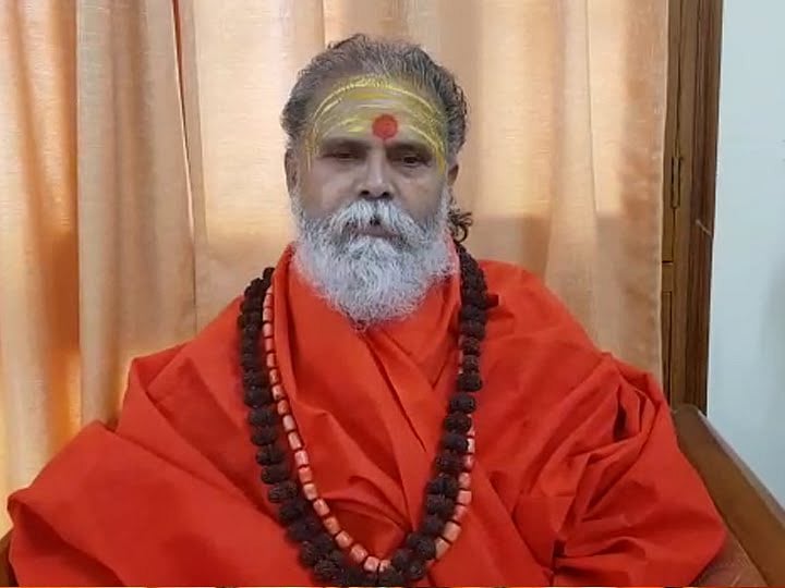 उत्तर प्रदेशः अखाड़ा परिषद अध्यक्ष नरेंद्र गिरी की संदिग्ध हालात में मौत, मठ के कमरे में फंदे से लटका मिला शव