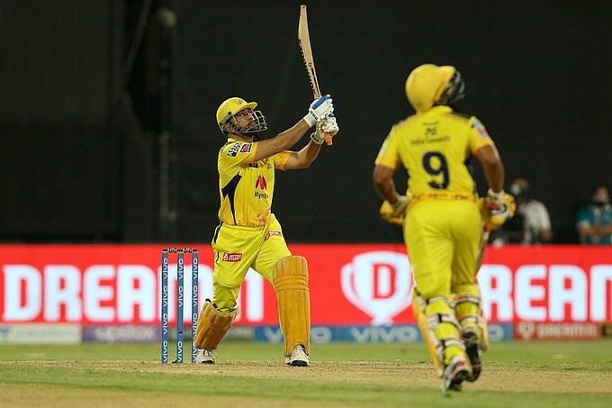 बड़ी खबर LIVE: IPL-14 के प्लेऑफ में पहुंचने वाली पहली टीम बनी चेन्नई, धोनी के धुरंधरों ने हैदराबाद को 6 विकेट से रौंदा