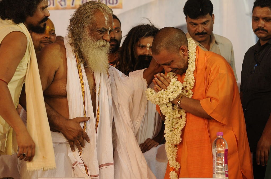 यूपी चुनाव: 'हिंदुत्व कार्ड' की धार को तीखा करने के लिए अयोध्या से चुनाव लड़ेंगे योगी आदित्यनाथ! 