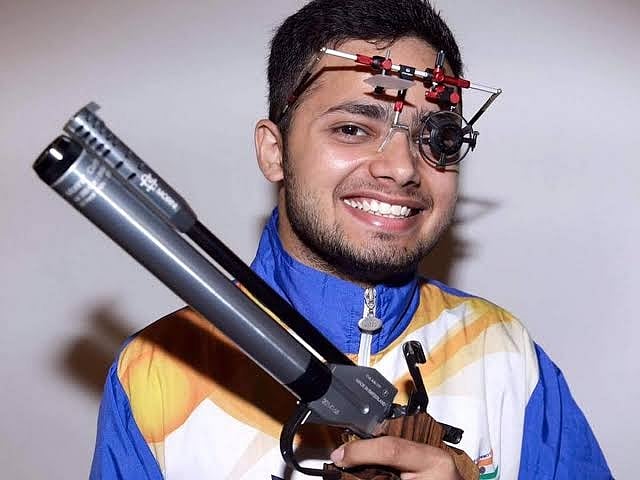 टोक्यो परालंपिक में भारतीय निशानेबाजों ने रचा इतिहास, मनीष नरवाल ने जीता गोल्ड, सिंहराज ने सिल्वर