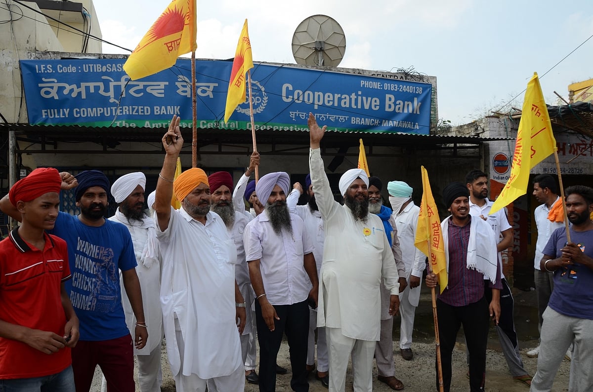 पंजाब-हरियाणा में बंद का जबरदस्त असर, किसानों के समर्थन में अधिकांश दुकानें और अन्य व्यावसायिक प्रतिष्ठान रहे बंद 