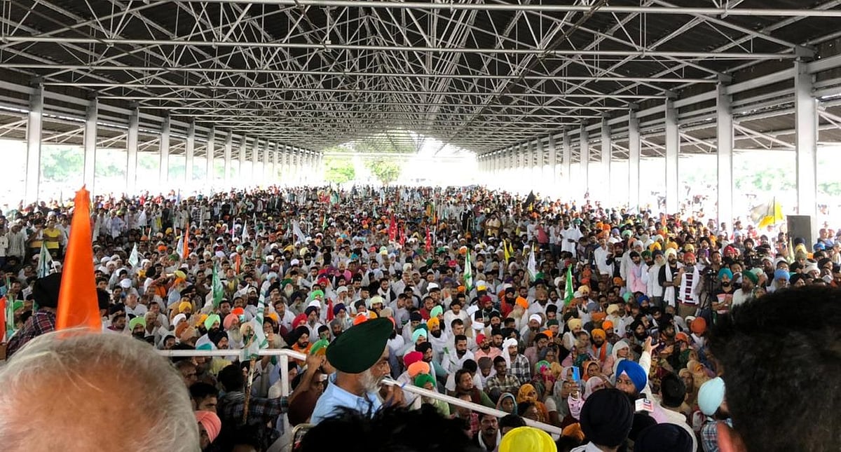 करनाल में किसानों के सैलाब ने खट्टर सरकार को दिया जवाब, अपने ही घर में बुरी तरह घिर गए मुख्‍यमंत्री