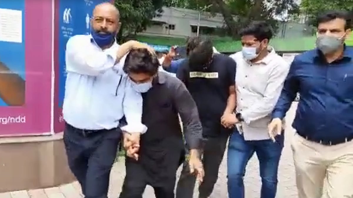 आतंकी मॉड्यूल के मास्टरमाइंड को पकड़ने के लिए देशभर में छापेमारी, ISI से ले चुका है ट्रेनिंग