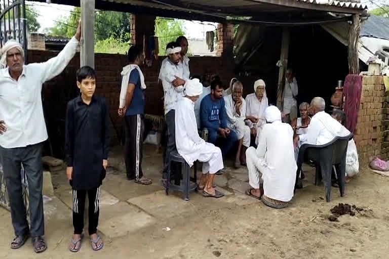 हरियाणा: पलवल में दिल दहला देने वाली वारदात! एक ही परिवार के 5 लोगों ने की आत्महत्या, मृतकों में 3 बच्चे भी शामिल