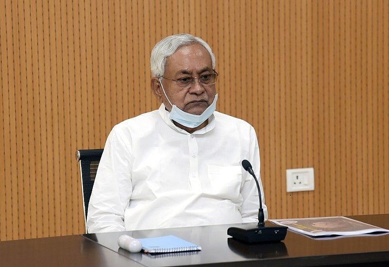 बिहारः JDU विधायक के खिलाफ नीतीश के जनता दरबार पहुंची महिला, पति की हत्या में कार्रवाई नहीं होने का लगाया आरोप