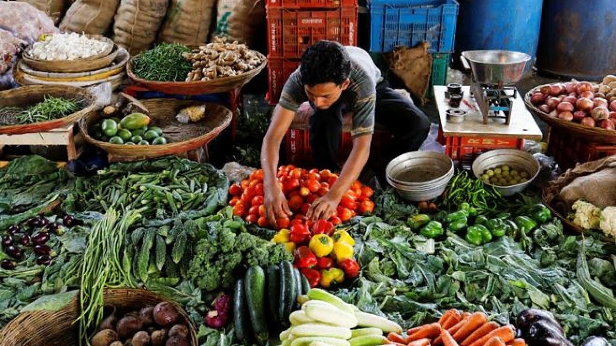 महंगाई के मोर्च पर बड़ा झटका! अगस्त में बढ़ी थोक महंगाई, WPI 11.16% से बढ़कर 11.39 फीसदी हुई