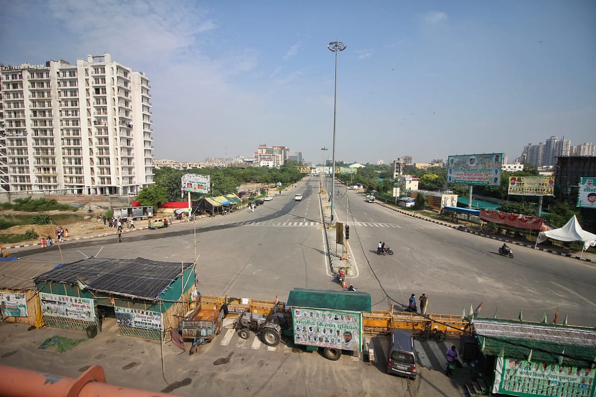 Bharat Bandh: कहीं सड़कें दिखीं खाली तो कहीं लगा भयानक जाम, तस्वीरों में देखें भारत बंद का असर