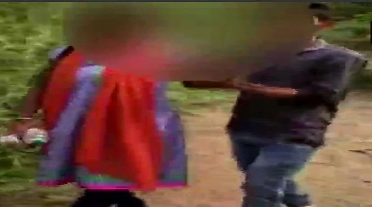बढ़ती सांप्रदायिक नफरत और सार्वजनिक जीवन के अपराधीकरण का नतीजा है किसी महिला से छेड़छाड़ का तमाशा बन जाना
