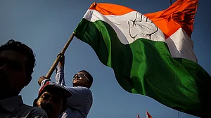 खरी-खरी: बदली राजनीतिक-सामाजिक परिस्थितियों में कांग्रेस को जरूरत है एक नए सामाजिक विजन की