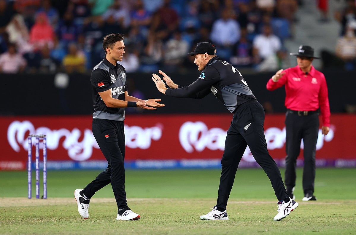 बड़ी खबर LIVE: T20 World Cup: टीम इंडिया की लगतार दूसरी हार, न्यूजीलैंड ने भारत को 8 विकेट से हराया