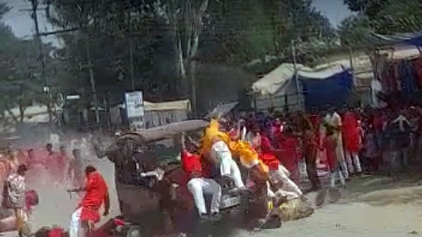 फोटोः वीडियोग्रैब