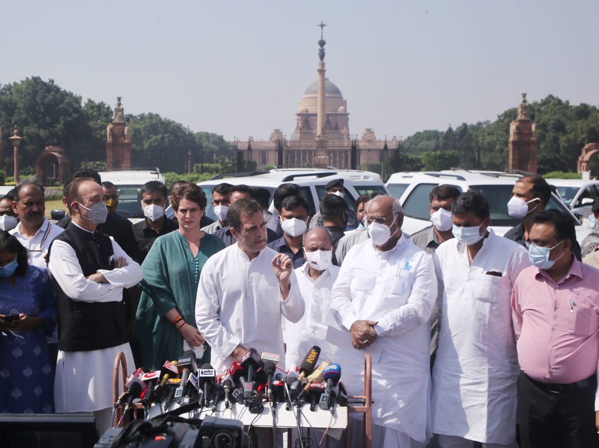 लखीमपुर हिंसा: राष्ट्रपति से मिला कांग्रेस प्रतिनिधिमंडल, राहुल बोले- मंत्री हटें, SC के जजों की निगरानी में हो जांच