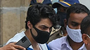 आर्यन खान ड्रग्स मामले की जांच अब NCB के इस अधिकारी के हवाले, शुरू की जांच