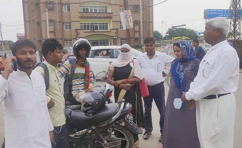 यूपी में चुनाव करीब आते ही योगी सरकार ने फिर छोड़ा धर्मांतरण का शिगूफा? कई जिलों में पादरियों के खिलाफ कार्रवाई
