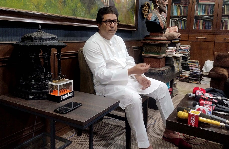 कोरोना की चपेट में आए MNS प्रमुख राज ठाकरे, मां और बहन भी संक्रमित, उद्धव ठाकरे ने फोन कर जाना हाल