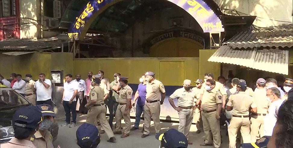 आर्यन खान थोड़ी ही देर में होंगे रिहा, आर्थर रोड जेल के बाहर सरगर्मियां तेज