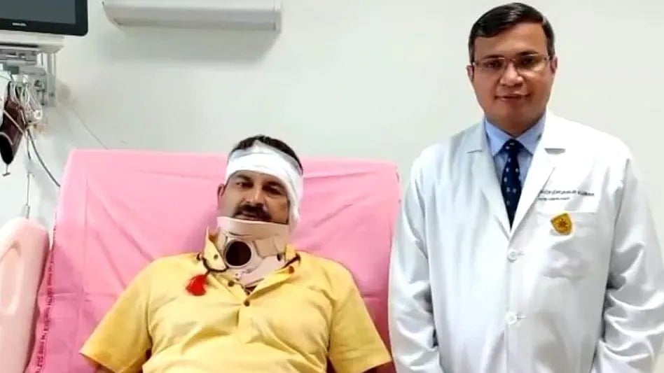 मनोज तिवारी को सिर में लगी चोट तो यूरोलॉजी डिपार्टमेंट में क्यों हुए एडमिट? RJD का सवाल
