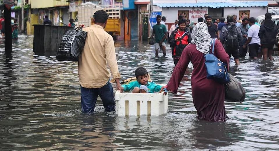 तमिलनाडु में बारिश से तबाही! अब तक 15 लोगों की मौत की खबर, तिरुवनंतपुरम-कन्याकुमारी के बीच ट्रेन सेवाएं बाधित 