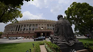 राज्यसभा से 12 विपक्षी सांसद पूरे शीतकालीन सत्र के लिए निलंबित, कपिल सिब्बल बोले- मोदी सरकार नहीं चाहती की सदन चले