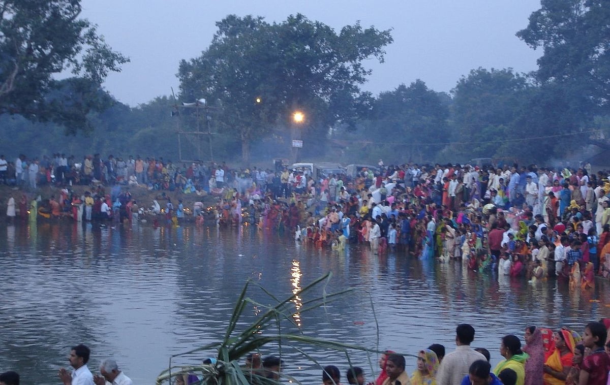 बिहार में छठ के दौरान अलग-अलग घटनाओं में 33 लोगों की डूबने से मौत, बेगूसराय में फूटा लोगों का गुस्सा